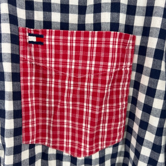 Tommy Hilfiger short sleeve button up plaid red white blue shirt M cotton - Picture 4 of 5